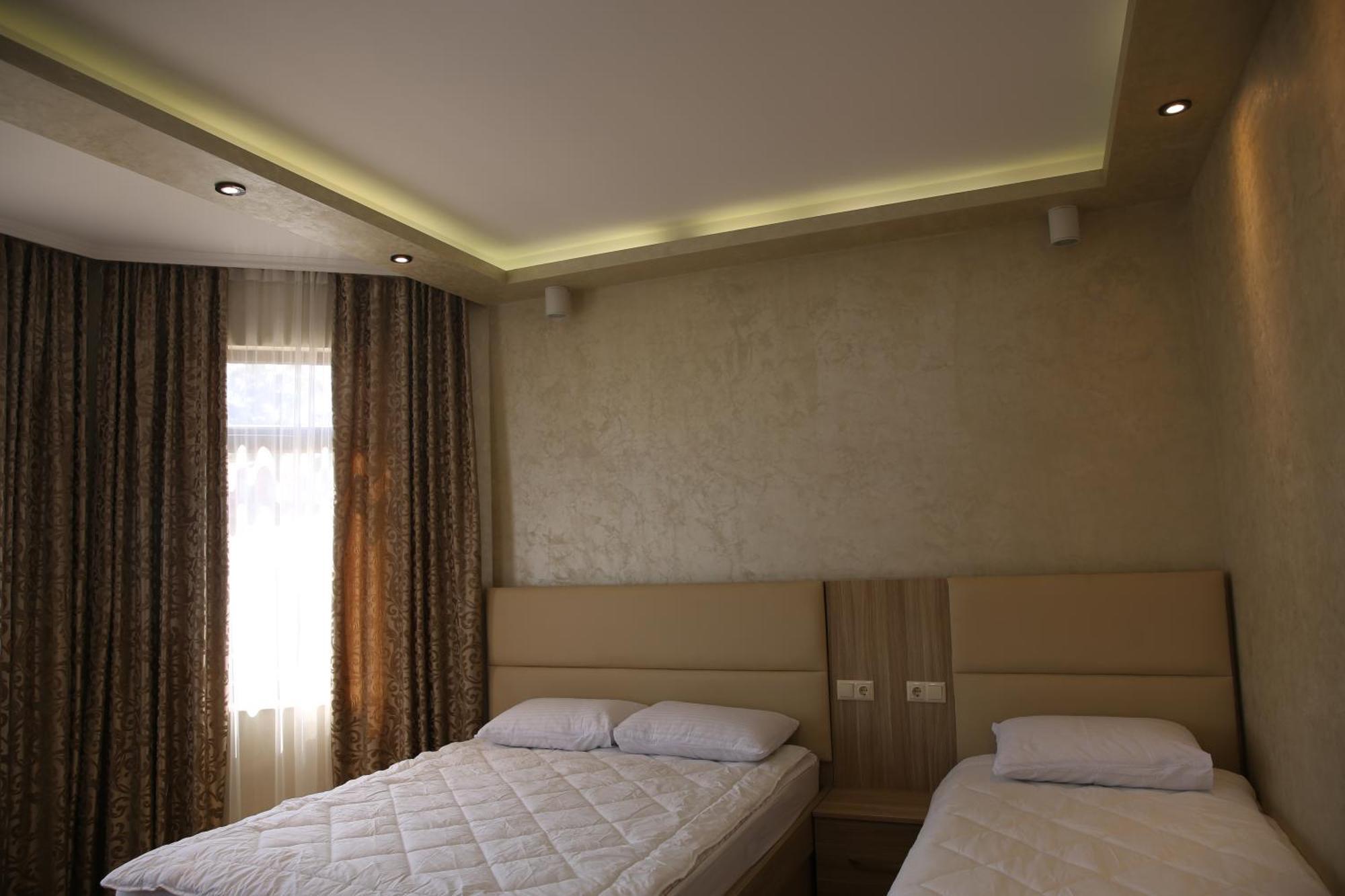 Villa Mariana Батуми Екстериор снимка