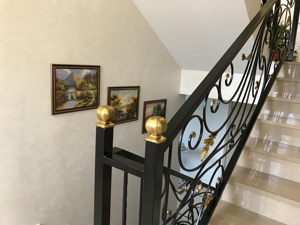 Villa Mariana Батуми Екстериор снимка