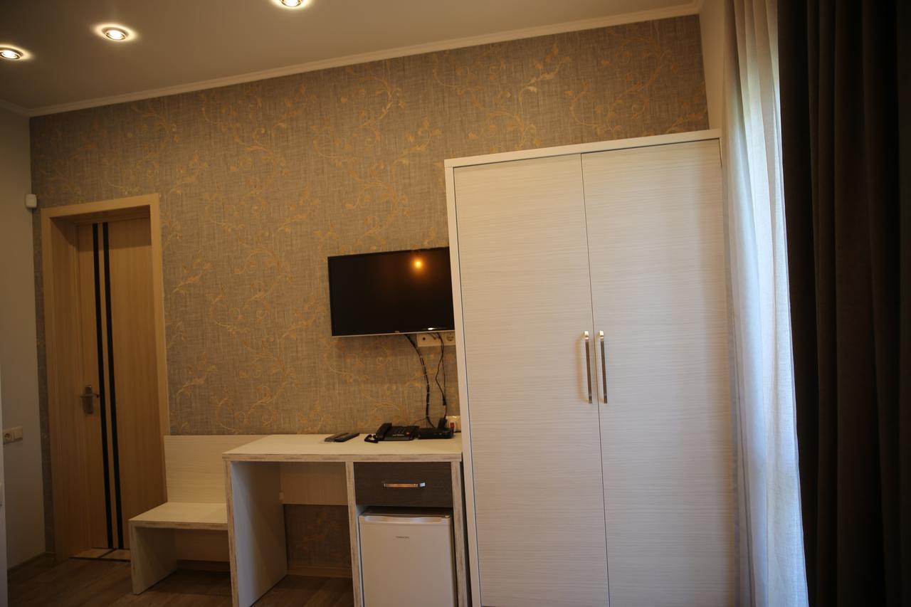 Villa Mariana Батуми Екстериор снимка