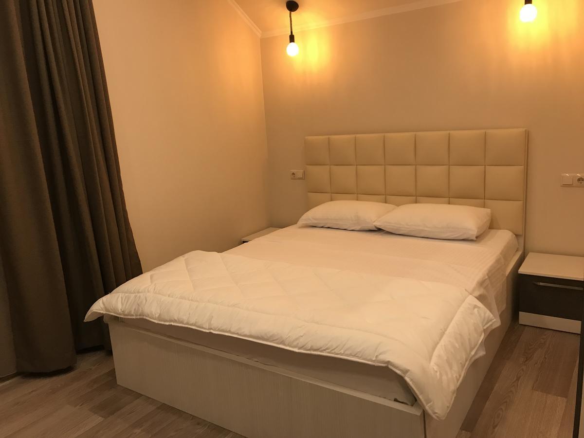 Villa Mariana Батуми Екстериор снимка