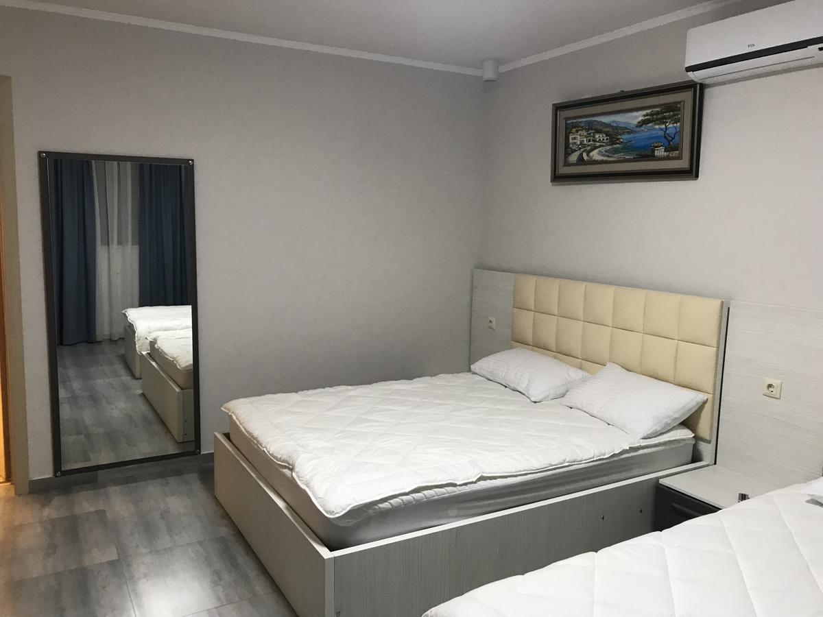 Villa Mariana Батуми Екстериор снимка